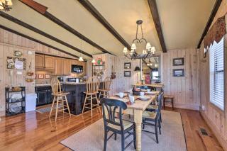 Cozy Caymus Cabin about 3 Miles to Callaway Gardens! - Pine Mountain - 5