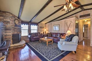 Cozy Caymus Cabin about 3 Miles to Callaway Gardens! - Pine Mountain - 7