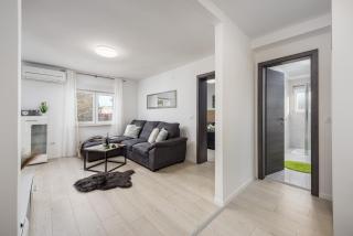Apartment S&M Heart of Pula - 8
