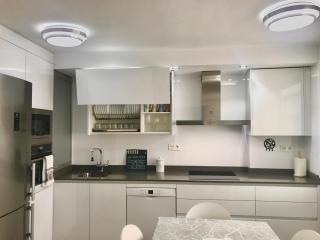 Apartamento con Parking Gratis en el Centro, 2 dormitorios - Almería - 3