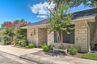 Chic Couples Retreat Well-Appointed Salado Home! - 8