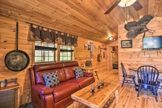 Parsons Semper Fi Cabin with Fire Pit! - Parsons - 7