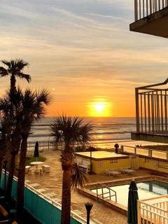 Sea Shells Beach Club - Daytona Beach - 4
