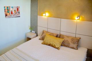 Kaplanis House - 2
