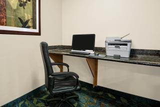 Candlewood Suites Galveston by IHG - Galveston - 3