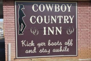 Cowboy Country Inn - 9