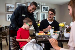 Holiday Inn Asheville East-Blue Ridge Pkwy by IHG - Asheville - 7