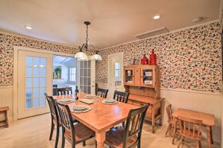 Grand Fredericksburg Retreat - Walk to Main St! - Fredericksburg - 3