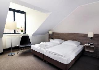 Hotel Schweizer Hof - 9