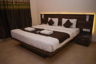 Hotel on the Rocks - Mahabaleshwar - 4