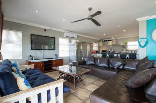 Ocean Drive 56 - Ballito - 9