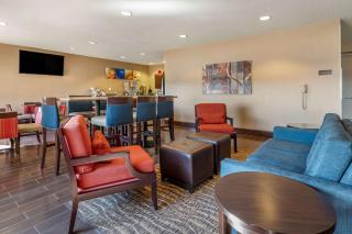 Comfort Inn Shelbyville North - Shelbyville - 7