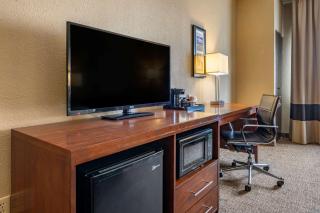 Comfort Inn Shelbyville North - Shelbyville - 1