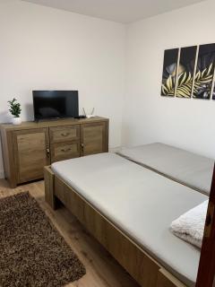 Várlak Apartman - Dinnyés - 7