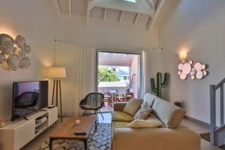 Stunning New apartment with view of Orient Bay - 1