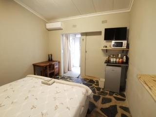 MacNut Bed and Breakfast - 2