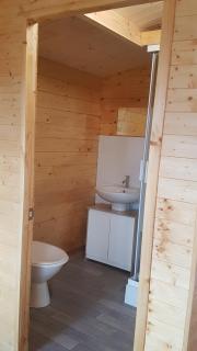 Cameron Court Cabin - 6