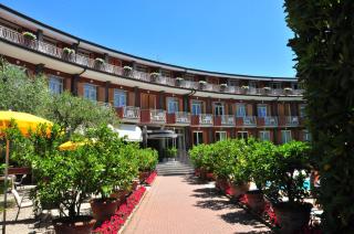 Hotel Continental - Garda - 9