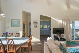 Knot-a-Care! Hot Tub!! Walk to Beach!! BBQ! Fast WiFi!! - Dillon Beach - 1