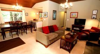 Little Red House Plus! Redwoods! Hot Tub!! BBQ Grill! Fast WiFi! Near Golf Course!! Dog Friendly! - 1