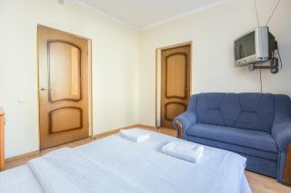Квартира для великої сімї по вулиці Гонти 4, дві кімнати до 6 спальних місць - Lviv - 5