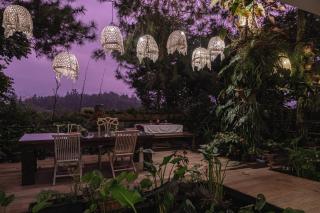 Ruth's Bed & Breakfast - Lembang - 1