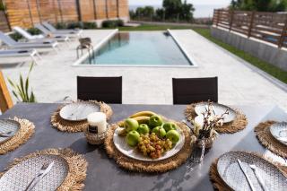 Luxury NissoVilla with Private Pool & Sea Views - Kolimbia - 7