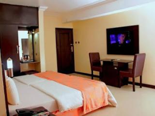 Room in Lodge - Kakanfo Innheritage, Splendour and Royalty All Combined - 3