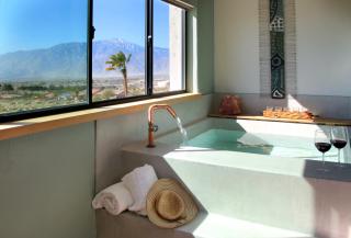 Azure Palm Hot Springs - 5