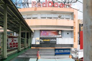 RedDoorz Plus at EDSA Congressional - Manila - 9