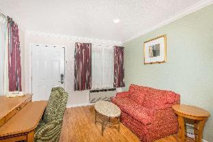 Upper Lake Inn & Suites - Upper Lake - 6