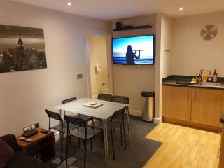 Birmingham Garnet, 3 bedroom Apartment - Birmingham - 6
