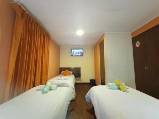 Isabela Hotel - La Paz - 1