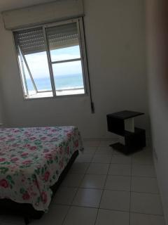 Apartamento com sacada frente ao mar - Praia Grande - 5
