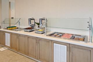 Staybridge Suites - Long Beach Airport by IHG - 2