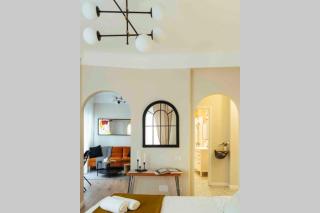 Stunning views - Top Location - Netflix + Balcony - Bucarest - 9