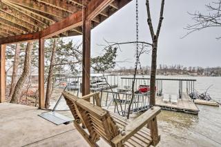 Private Dock Waterfront Gem on Lake of the Ozarks - Roach - 8
