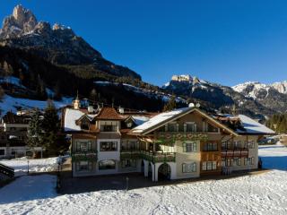 Residence Holiday - 0