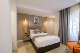 The Corniche Hotel - 8