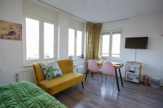 El Puerto Bed and Breakfast - Hoorn - 8