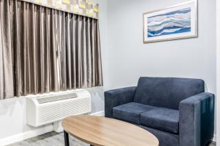 Americas Best Value Inn & Suites Kingwood IAH Airport - Kingwood - 4