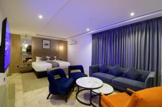 The Corniche Hotel - 3