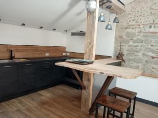 Une perle dans la malepère. - Montréal - 0