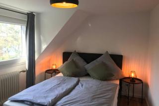 Apartment Frankfurt, top renoviert, 65qm DG - Bergisch Gladbach - 1