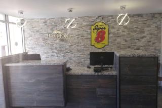 Super 8 by Wyndham Morganton - Morganton - 5