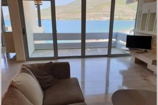 Penthouse -Breathtaking sea view-Just on the beach - Loutraki - 2