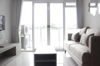 Homey 3BR Apartment at Gateway Pasteur near Exit Toll By Travelio - Bandung - 5