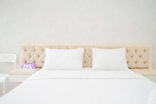 Gaudy Studio at Baileys Apartment by Travelio - Pondokcabe Hilir - 7