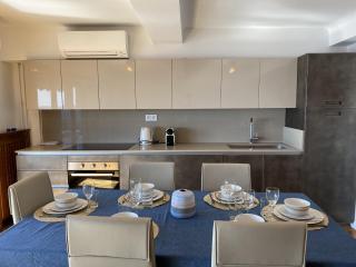 PROMENADE HOLIDAY - OLD TOWN PANORAMIC - 3