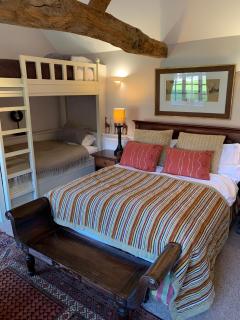 Luxury Cottage & Spa - 2